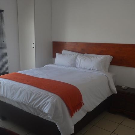 Maison Calme Gaborone Exterior foto